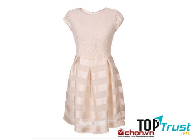 Đầm phối ren dáng xòe duyên dáng của Milaross