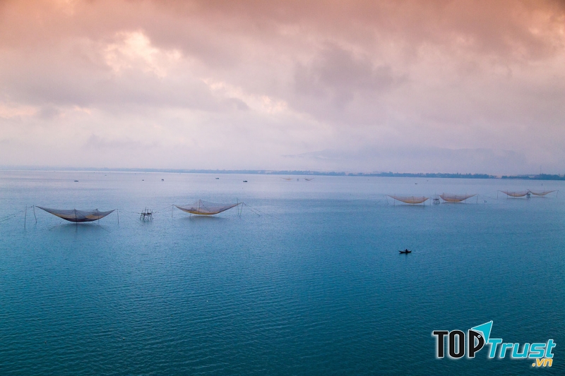 Hoàng hôn trên Đầm Thị Nại