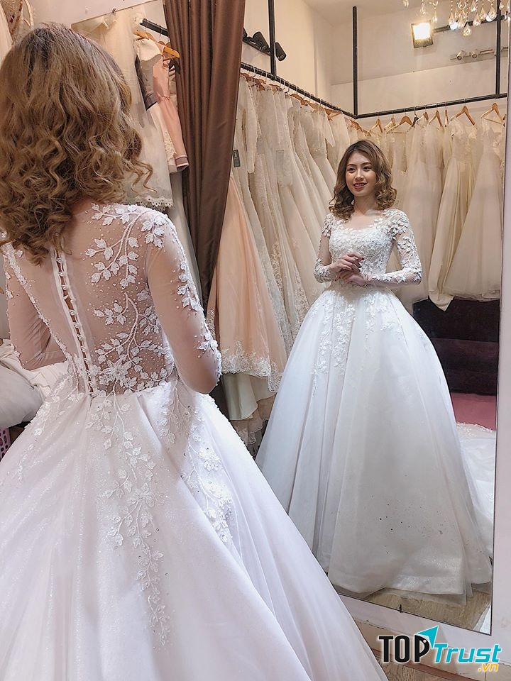 Dan Bridal