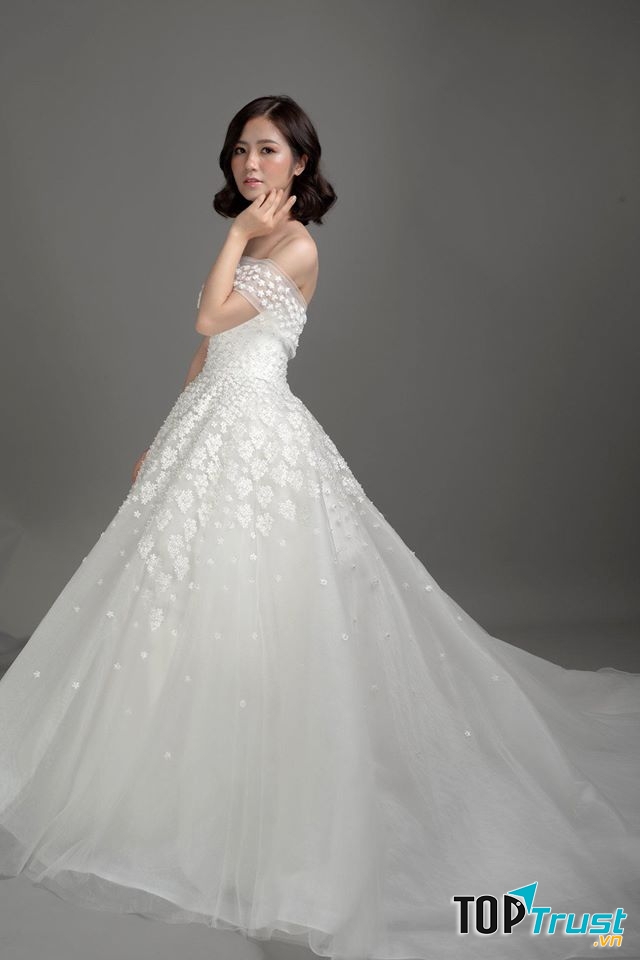 Dan Bridal
