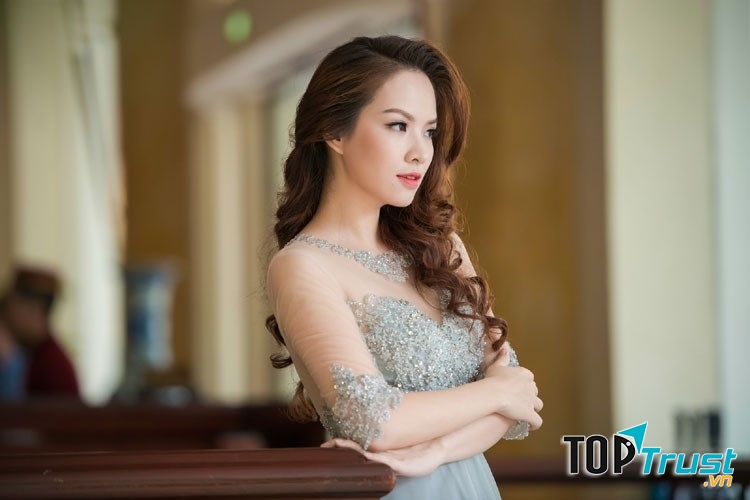 Bà mẹ hai con trông thật quyến rũ và gợi cảm