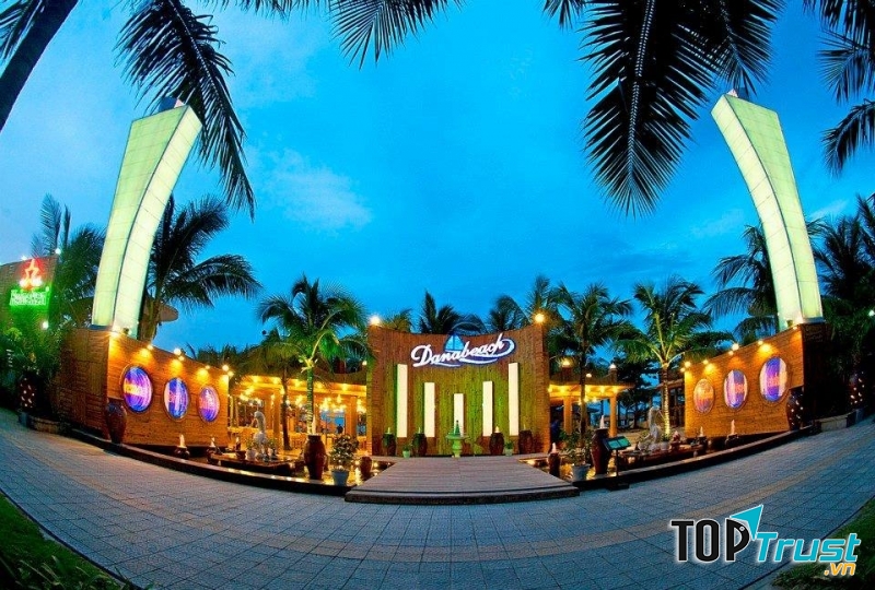Khu vực lối vào