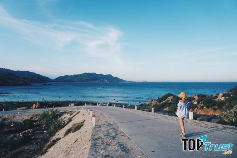 Những con đường trên đảo rất yên bình