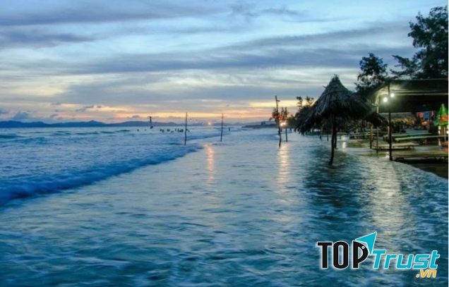 Bãi tắm Vàn Chảy