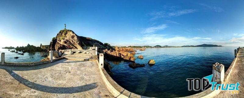 Đường tới hải đăng Lan Châu