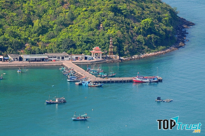 Làn nước trong vắt ở Nam Du