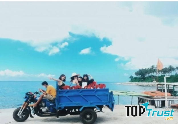 Khám phá Quan Lạn