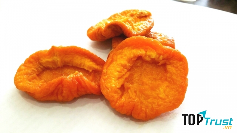 Qủa đào sấy ngăn ngừa tình trạng thiếu máu trong thai kì.