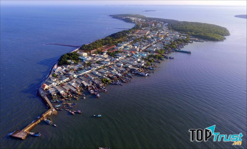 Đảo với vẻ đẹp hoang sơ nhưng rất thu hút