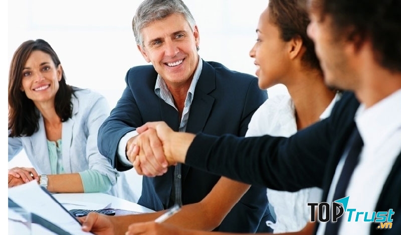 Đặt mình vào vị trí của đồng nghiệp