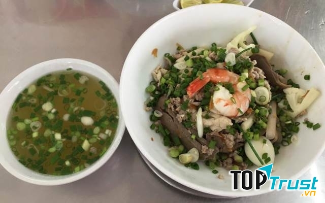 Đạt Thành - Hủ Tiếu Nam Vang