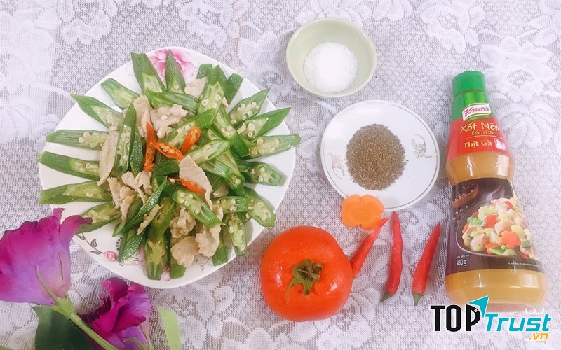 Đậu bắp xào thịt gà