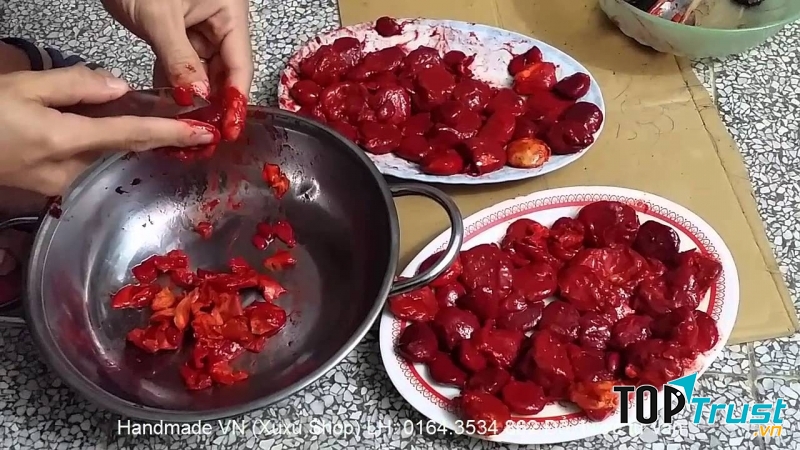 Dầu gấc handmade