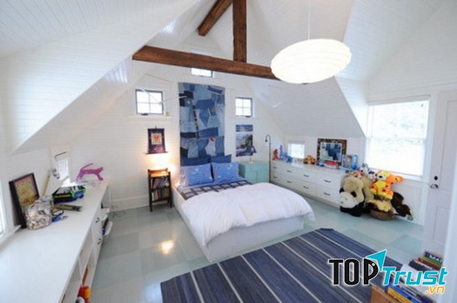 Đầu giường không nên nằm dưới xà ngang