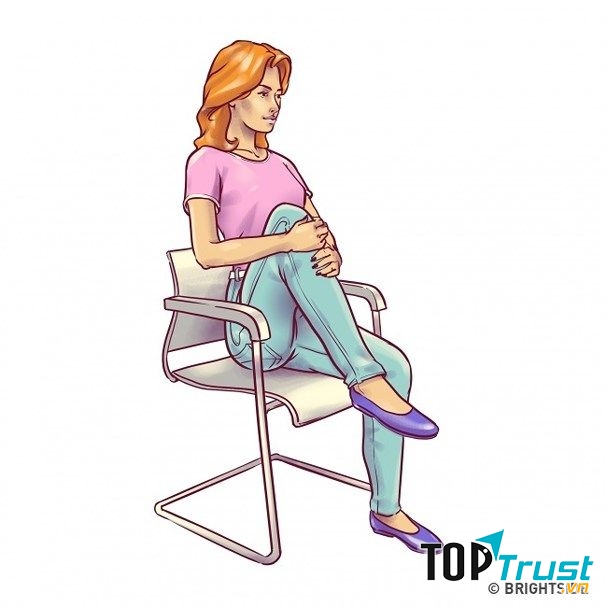 Đầu gối chạm ngực