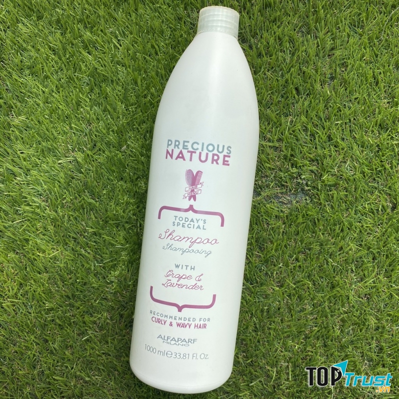 Dầu gội cho tóc uốn Precious Nature