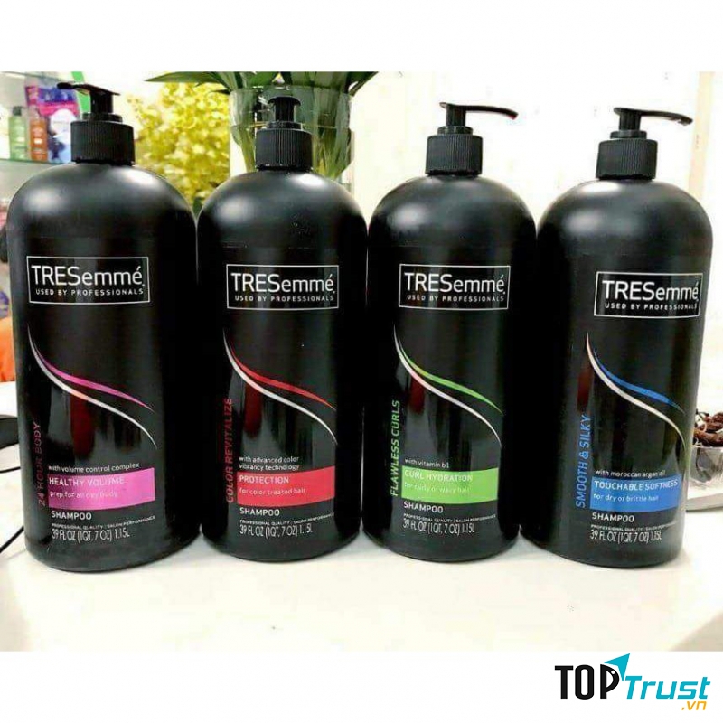 Dầu gội dành cho tóc uốn Tresemme Curl Hydration 1.15l