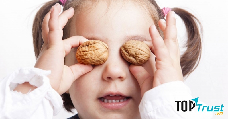 Dầu óc chó là loại dầu rất tốt cho trẻ