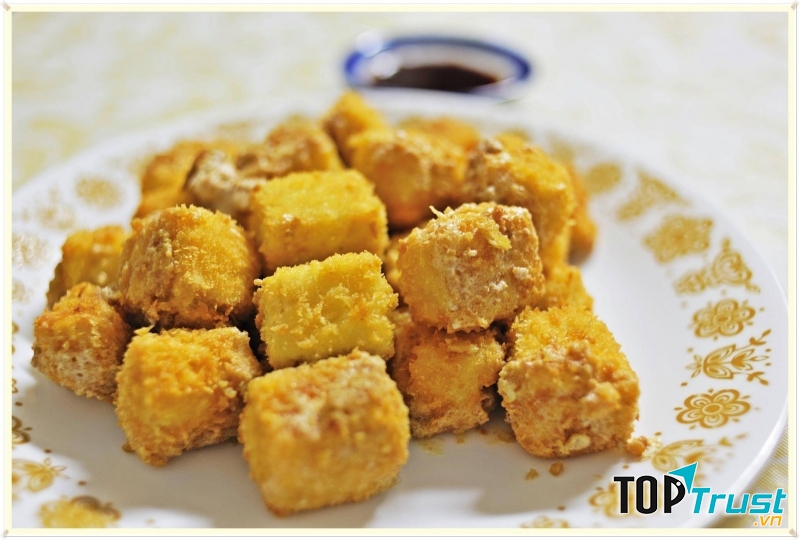 Đậu phụ non rán ruốc