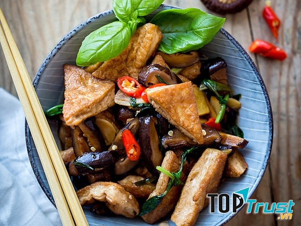 Đậu phụ om nấm hương