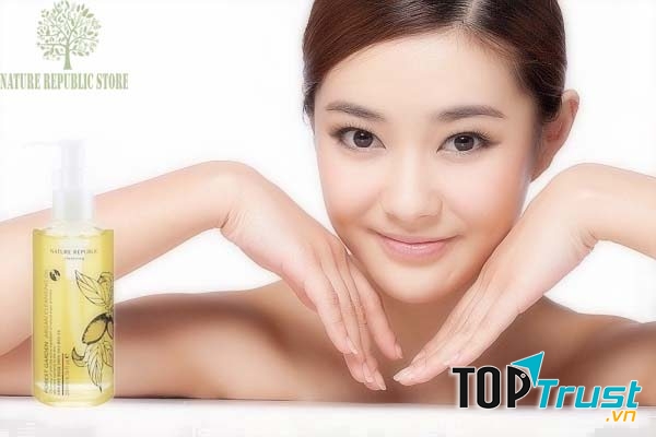 Dầu tẩy trang chứa dầu olive Forest Garden Olive Cleansing Oil