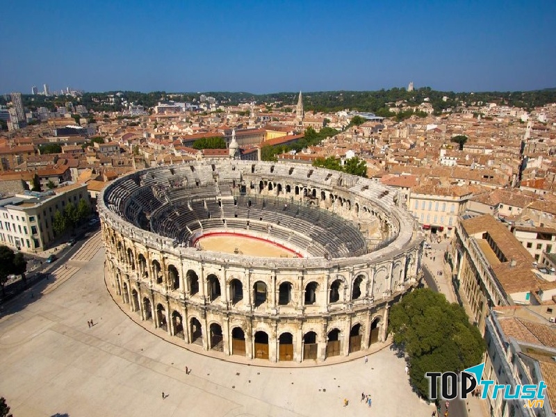Đấu trường La Mã Nimes Arena