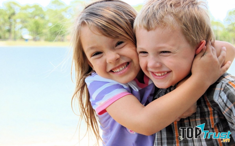 Dạy con tôn trọng các bạn gái