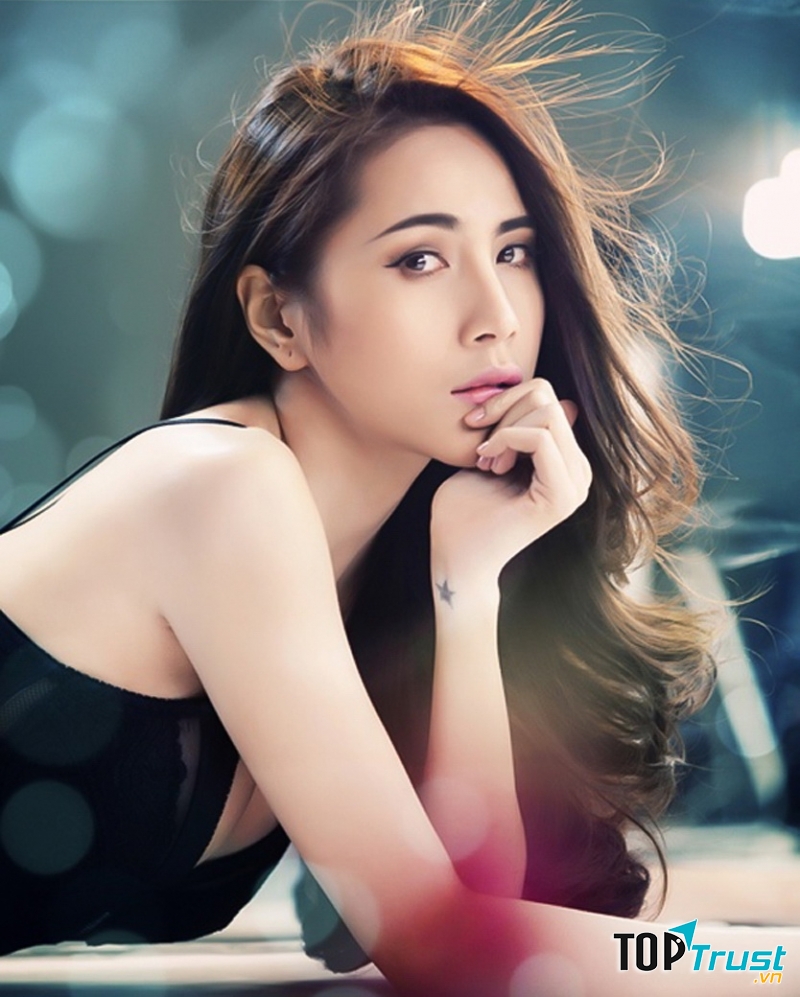 Cổ tay là 1 trong những bộ phận quyến rũ nhất trên cơ thể của phụ nữ