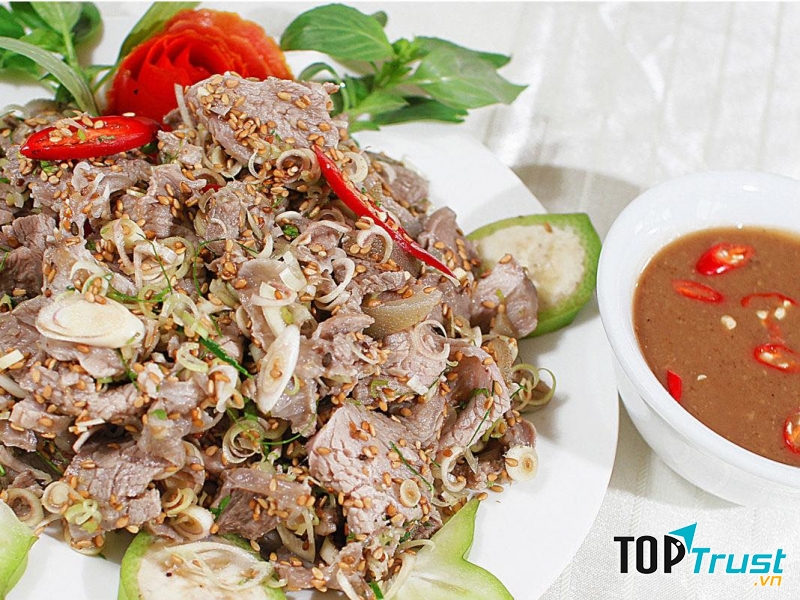 Dê Núi Cảnh Gù