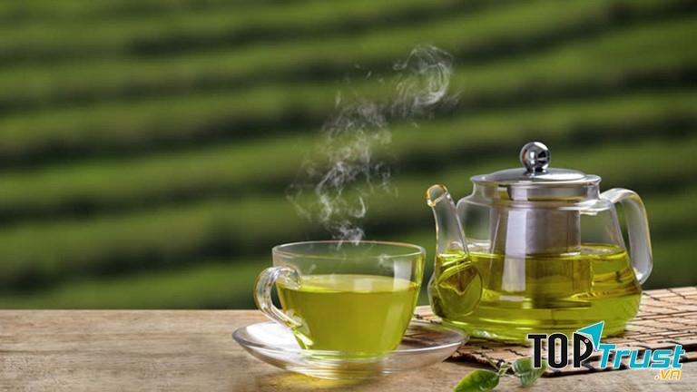 Nên uống trà vào buổi sáng