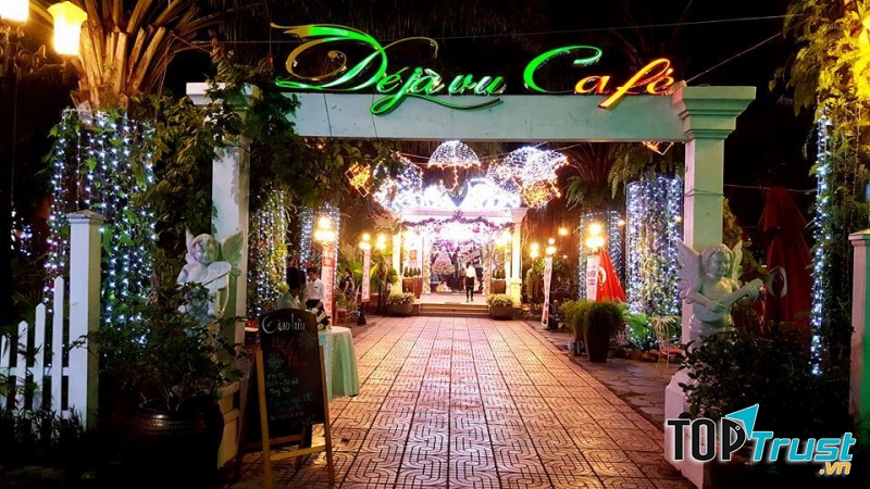 DéJà Huỳnh Kha Coffee