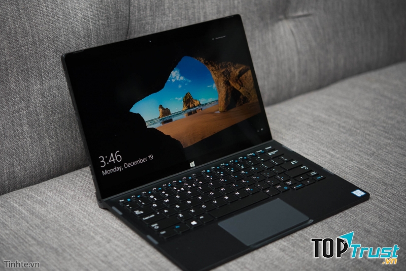 Dell XPS 12 9250 – Giá: 40 triệu