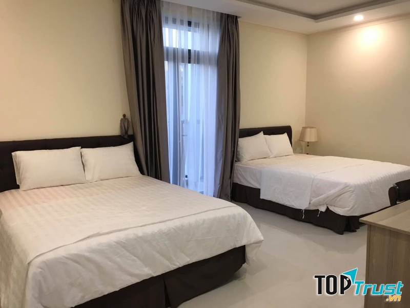 Deluxe HOTEL