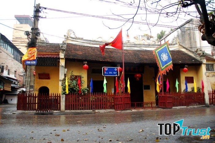 Đền Bạch Mã - Trần Đông Hoàng thành Thăng Long