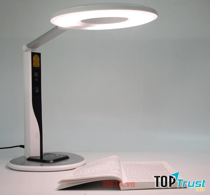 Đèn bàn chống cận Braun