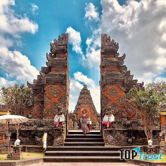 Đền Batuan