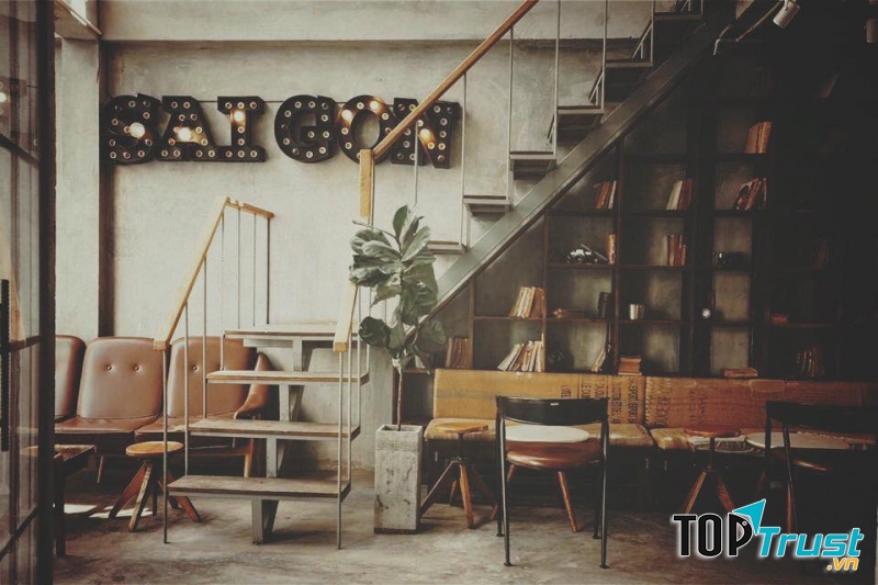 Đen Đá Cafe là quán cà phê 24h cực kì nổi tiếng trong giới trẻ