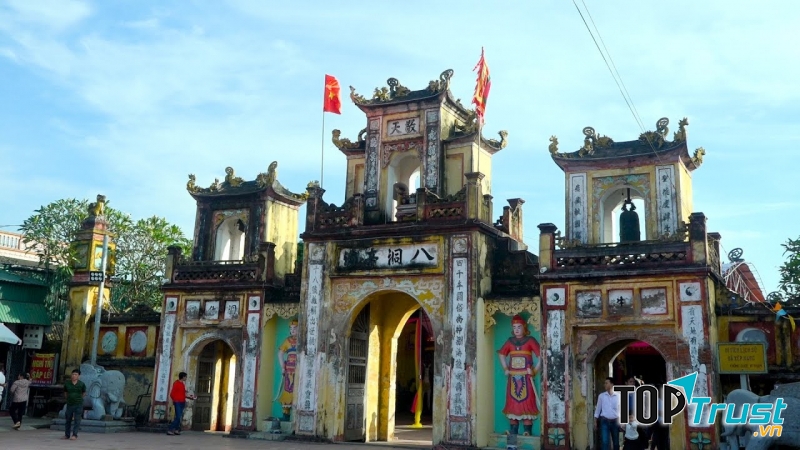 Đền Đồng Bằng