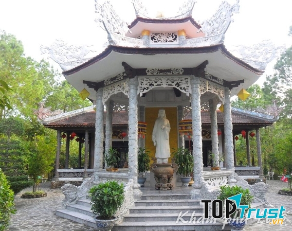 Đền Huyền Trân Công Chúa
