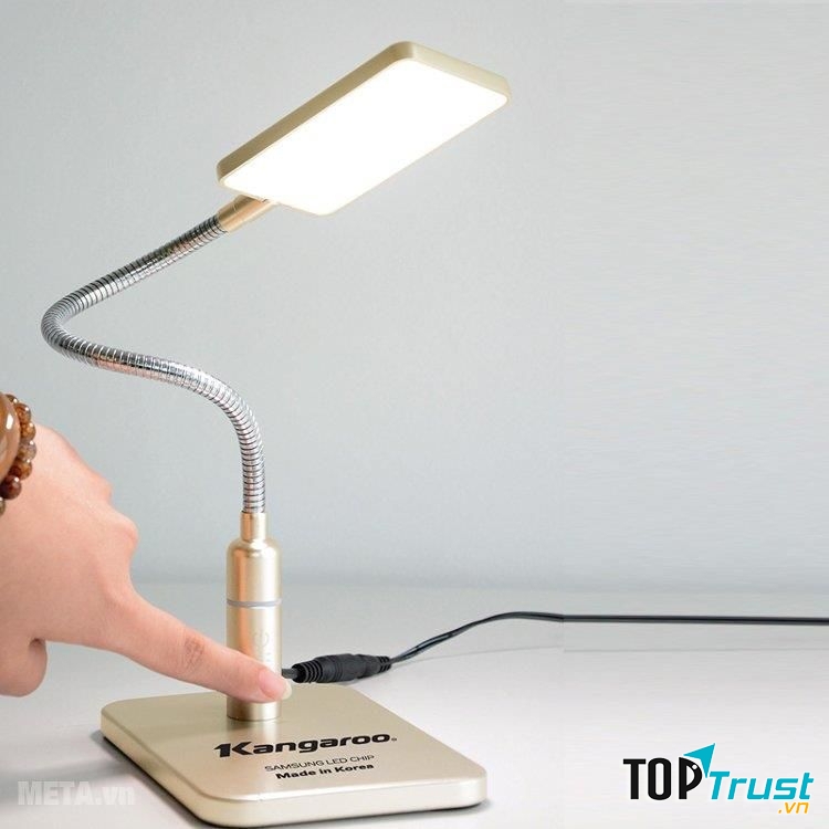 Đèn Led chống cận KG731 với bề ngoài sang trọng tinh tế.