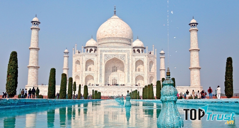 Đền Taj Mahai tuyệt đẹp trong từng khoảnh khắc của đất trời.
