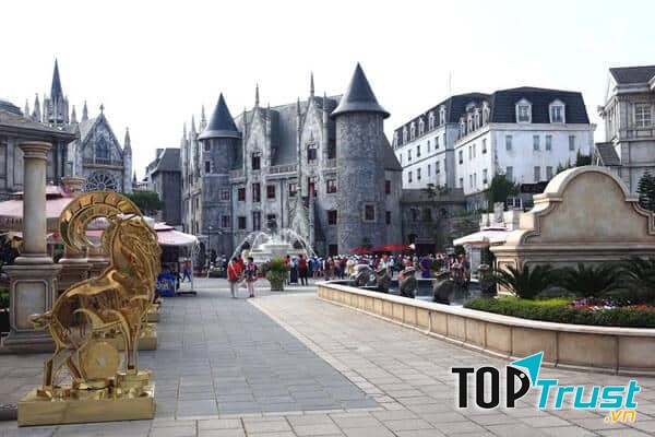 Phòng nghỉ ở khách sạn Làng Pháp