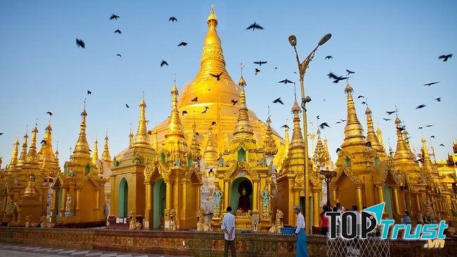 Cảnh sắc tuyệt đẹp của Đền Thatbyinnyu