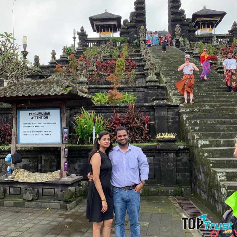 Đền Uluwatu, Indonesia