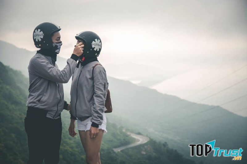 Khung cảnh trên cao của Đèo Hải Vân