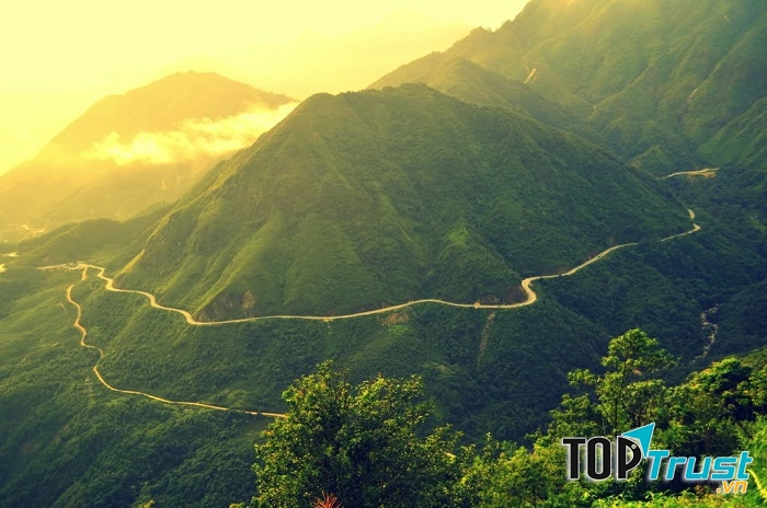 Vẻ đẹp của đèo Ô Quy Hồ
