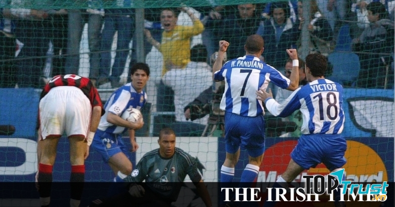 Các cầu thủ Deportivo thi đấu như lên đồng trên sân nhà