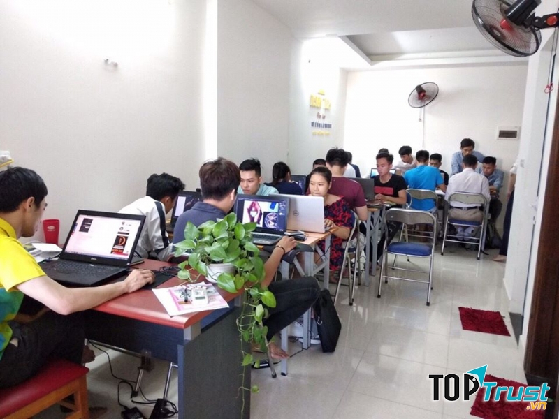 Học thiết kế đồ họa