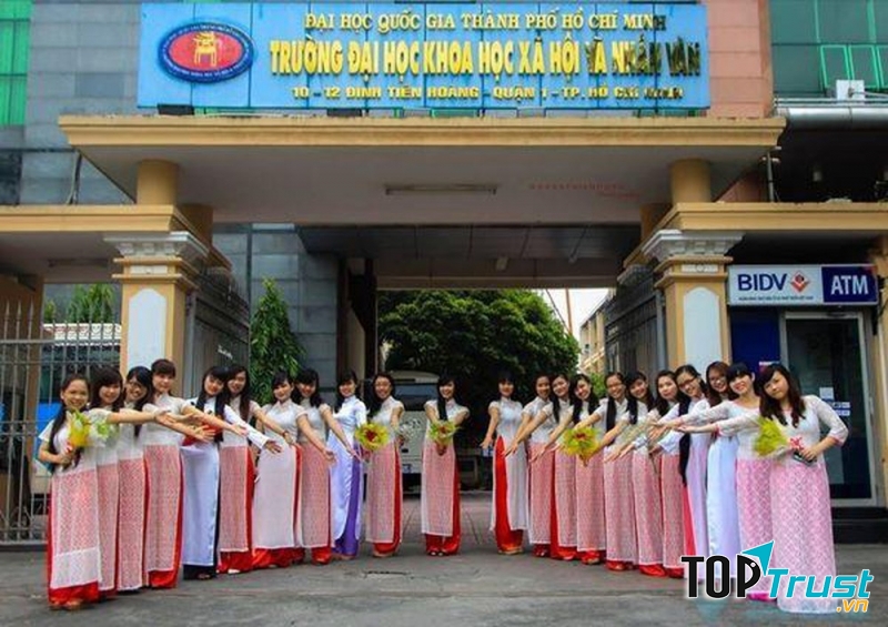 ĐH KHXH và NV