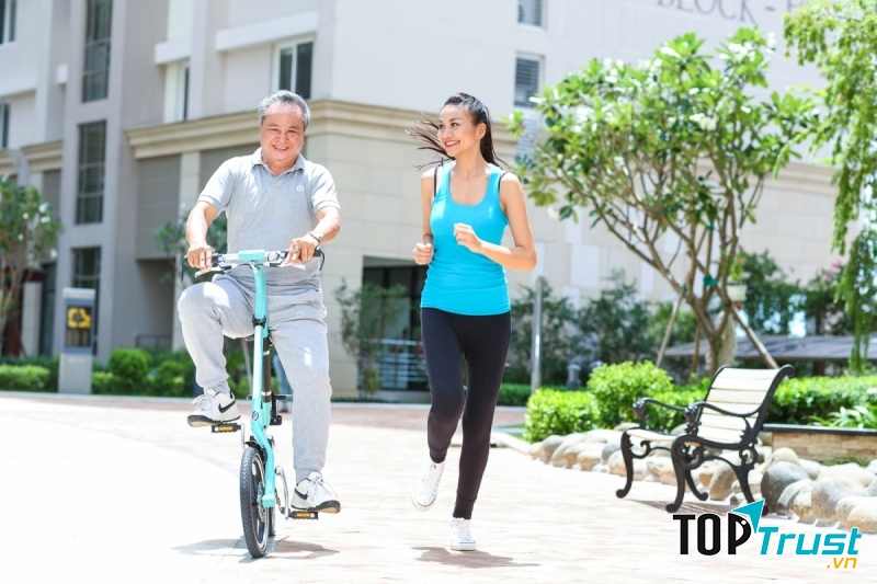 Cố gắng dành 20 - 30 phút mỗi ngày để đi bộ.